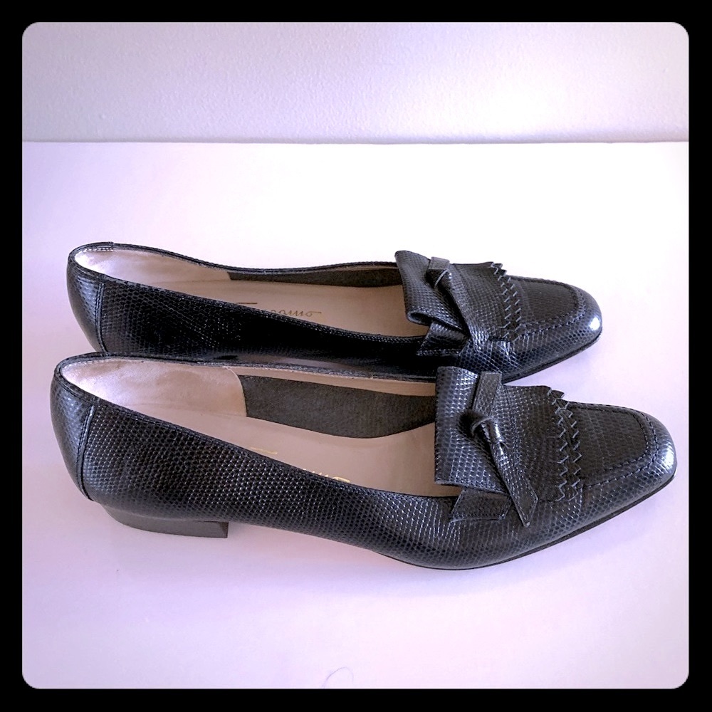 Ferragamo Black Leather Loafers Shoes Sz 6.5” AA